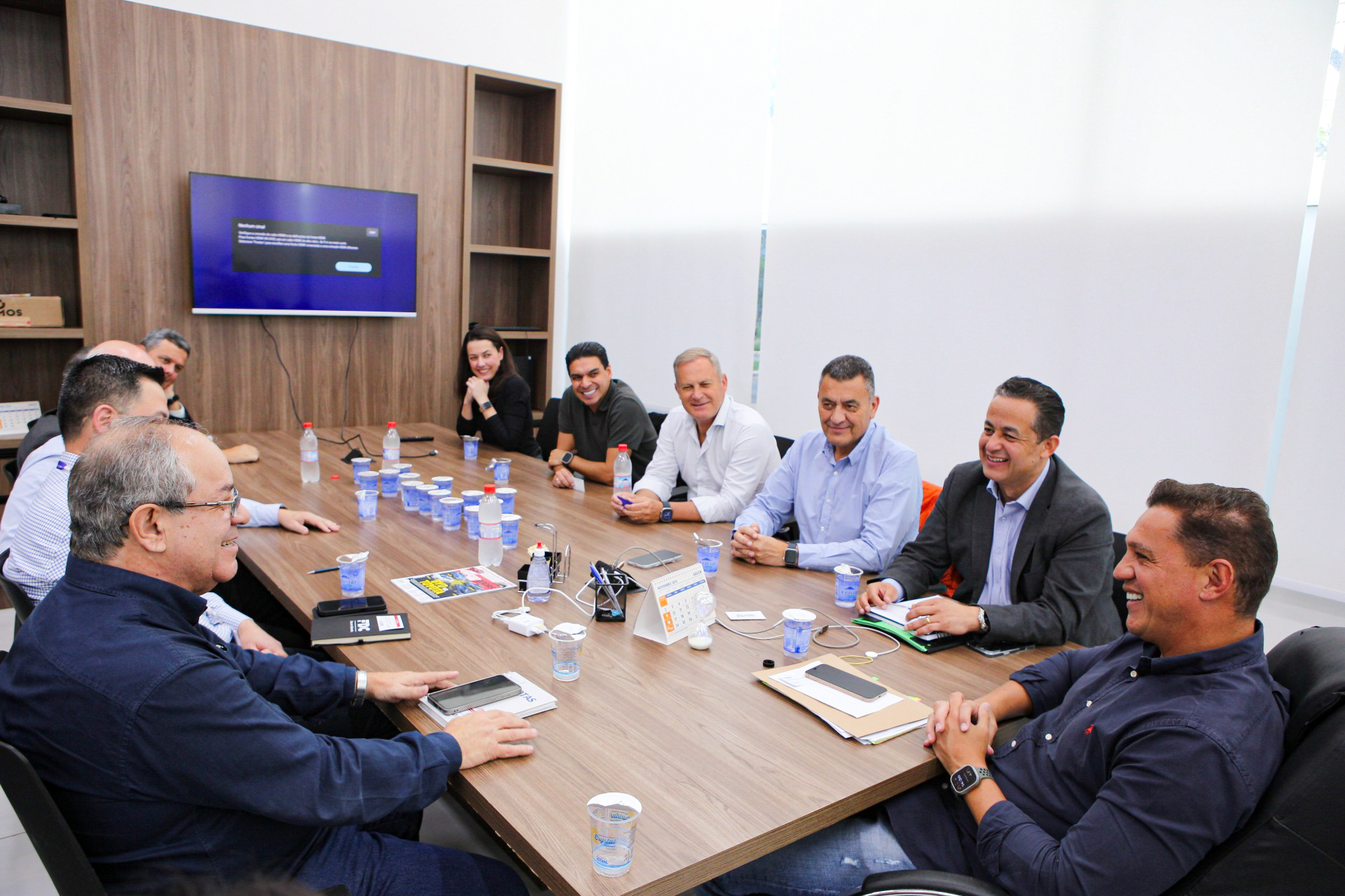 Prefeito Engenheiro Daniel participa de reunião técnica sobre projeto do Metrô em Taboão da Serra