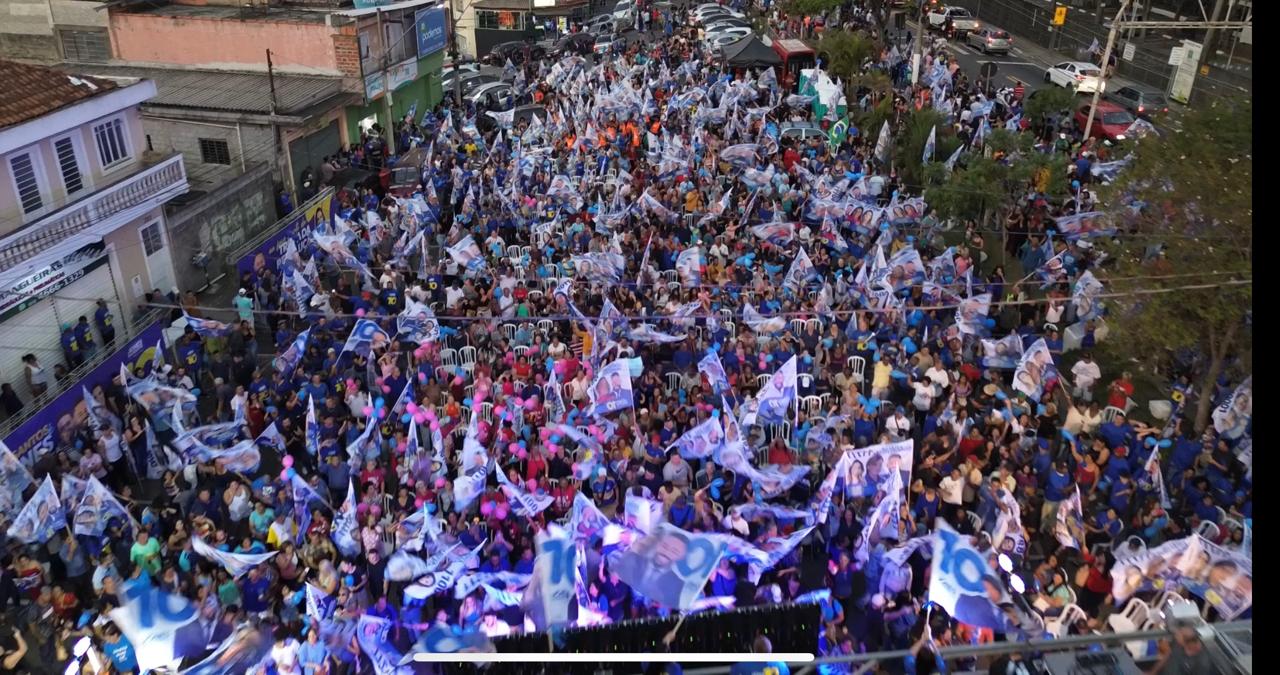 Jones lança campanha a prefeito de Itapecerica da Serra em ato político com mais de 10 mil pessoas