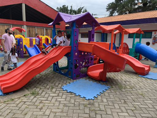 Escolas de Taboão da Serra recebem novos e modernos playground’s