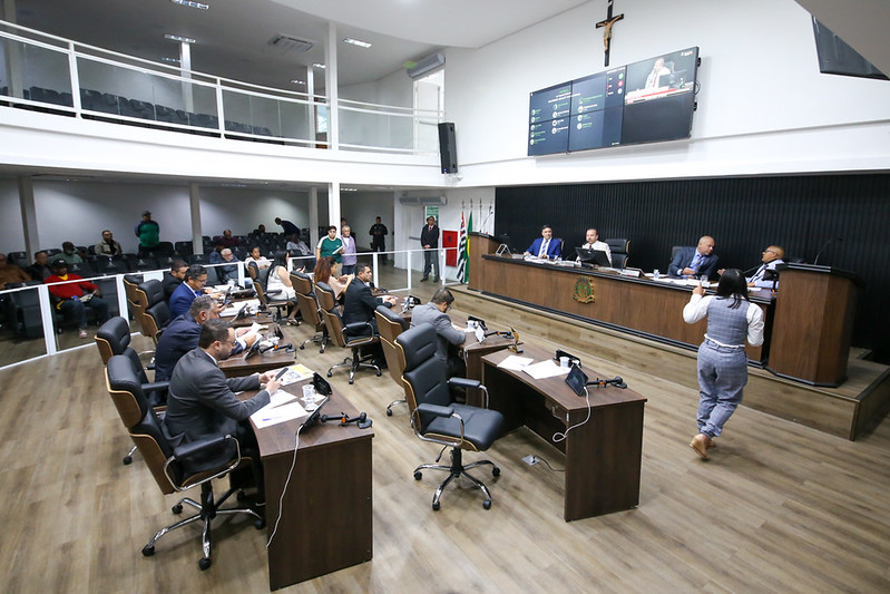 Câmara de Taboão da Serra aprova projeto de lei que prevê câmeras de segurança em todas as escolas