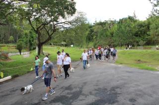 1ª “Cãocaminhada” é realizada em Itapecerica da Serra