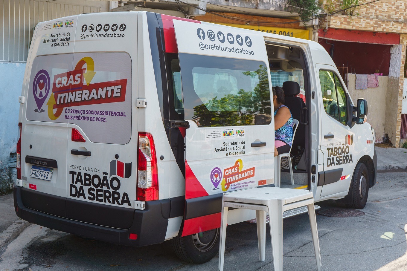 Jardim das Oliveiras recebe CRAS Itinerante da Prefeitura de Taboão da Serra
