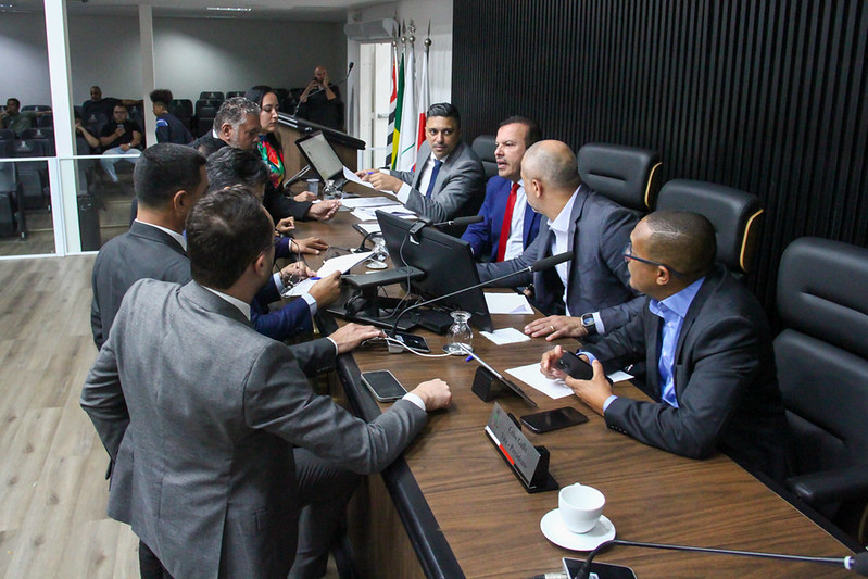 Vereadores de Taboão da Serra aprovam nove projetos de lei; três deles sobre autismo