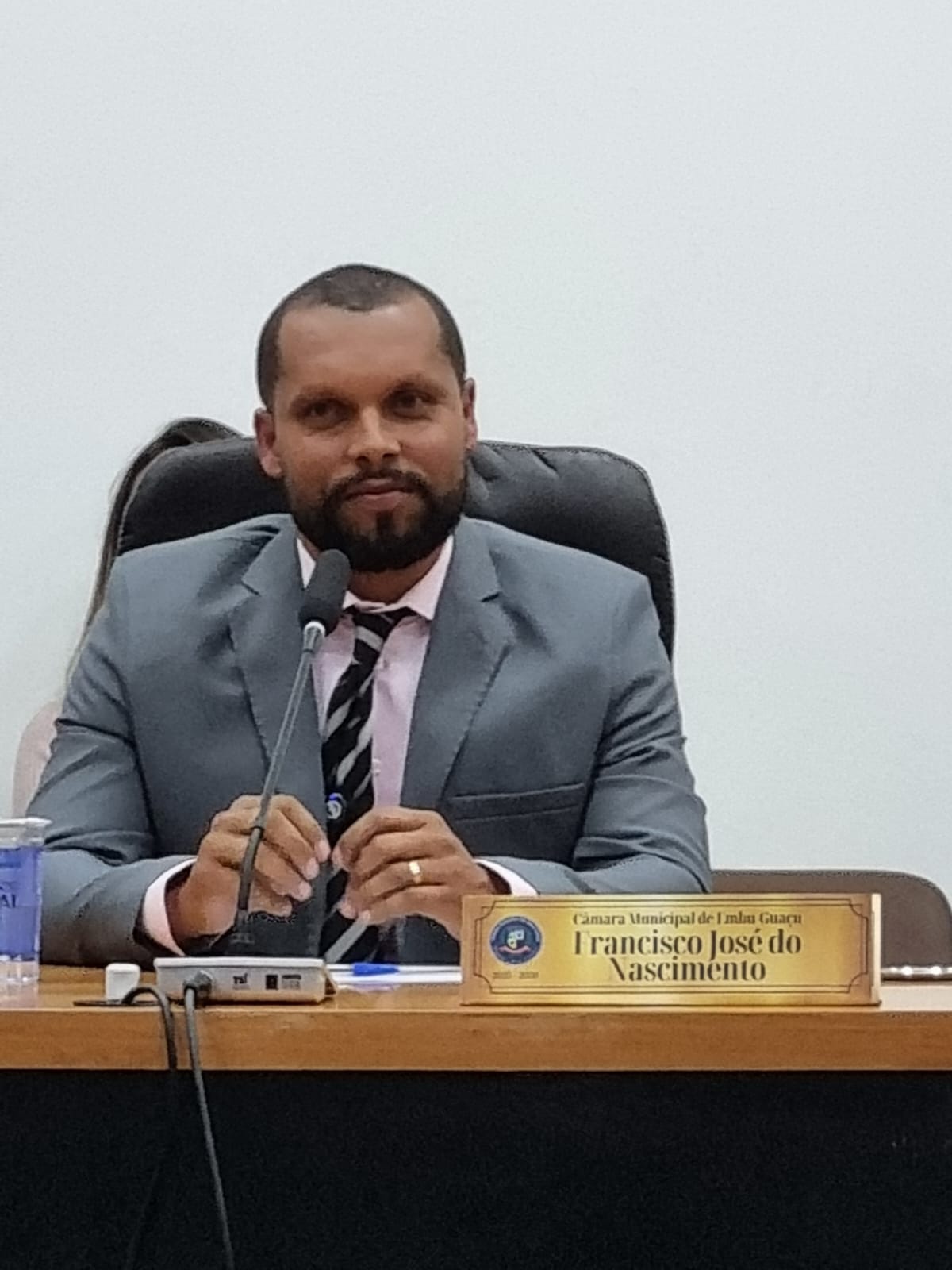 Francisco José, o Neguinho, assume Prefeitura de Embu-Guaçu