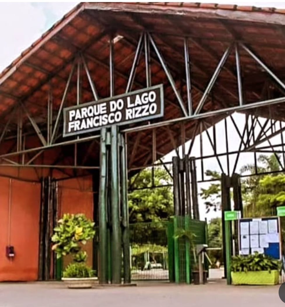 Pq. Francisco Rizzo em Embu das Artes recebe festival do Morango