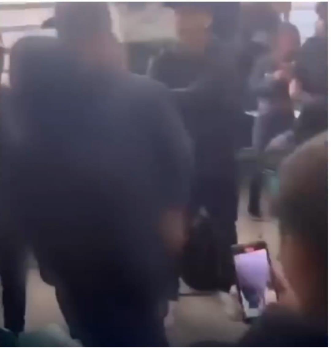 Aluno é agredido por colegas dentro de escola estadual em Embu-Guaçu
