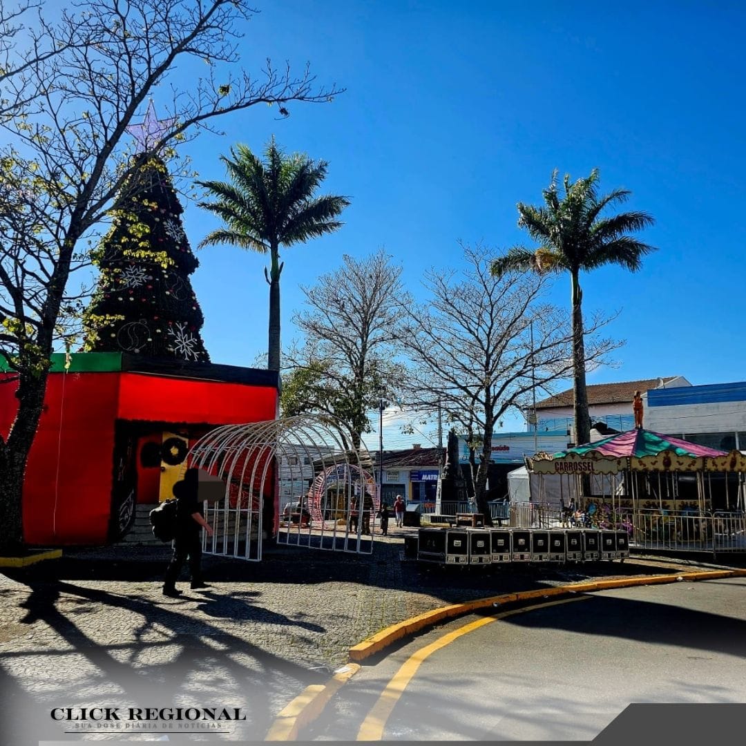 Itapecerica lança Natal de Luz com Papai Noel, carrossel e transporte gratuito