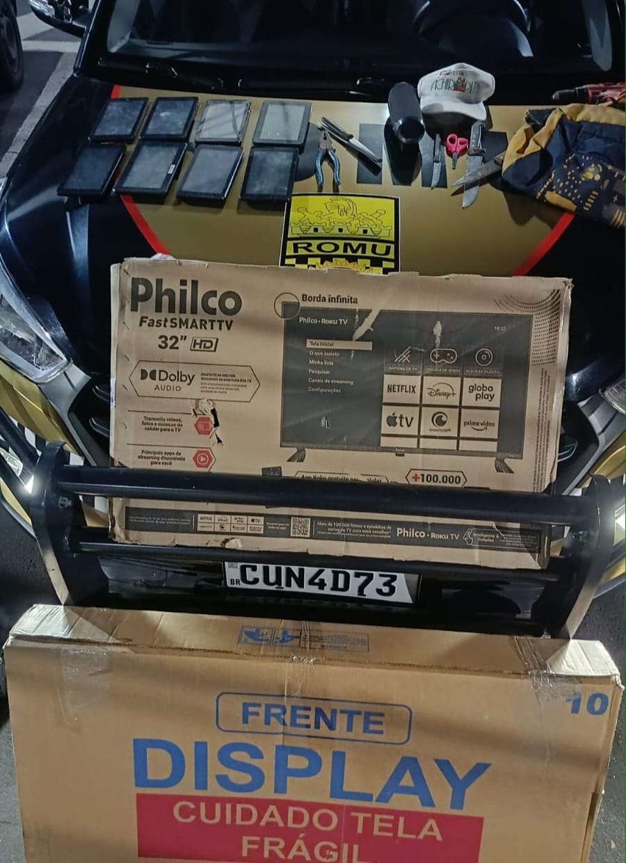 GCM prende suspeito após furto em loja e objetos são recuperados em Taboão da Serra