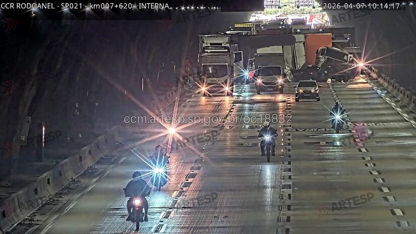 Colisão dentro de túnel no Rodoanel provoca lentidão de 10 km e interdição total