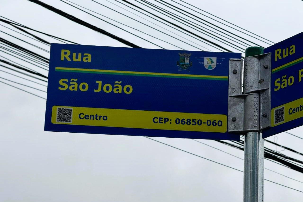 Itapecerica da Serra adota placas com QR Code que revelam a história das ruas