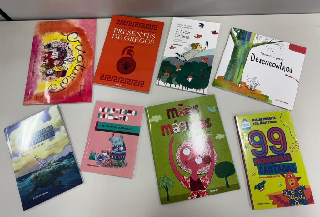 Educação recebe mais de 41 mil livros literários para distribuir aos alunos da rede municipal