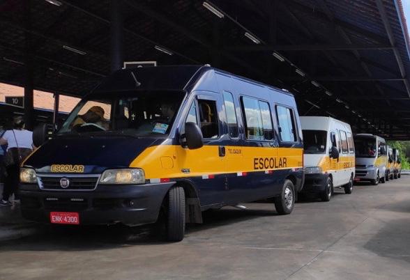 Vistoria dos transportadores escolares é suspensa em Embu